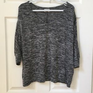 L old navy black and gray top